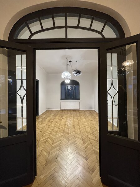 Spatiu birouri  de inchiriat . 43 mp